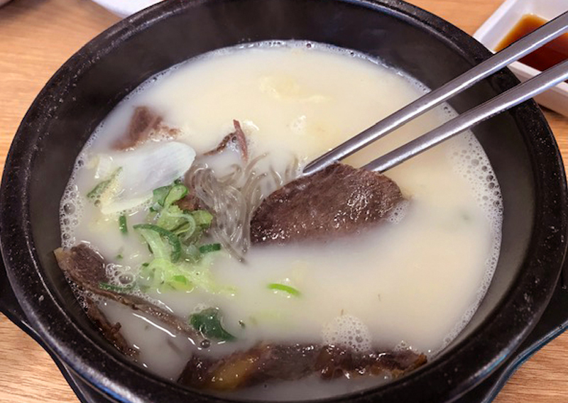 コムタン（곰탕） | 韓国食辞典 | モランボン おうち韓食